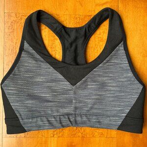 Patagonia Women's Wild Trails Sports Bra - grey